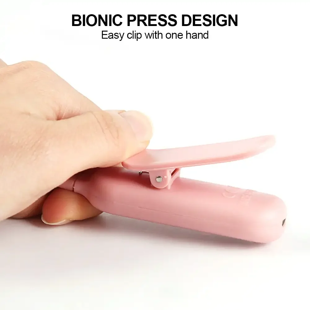 Lampka USB klipsowa, trzy kolory, regulowana jasność 📖